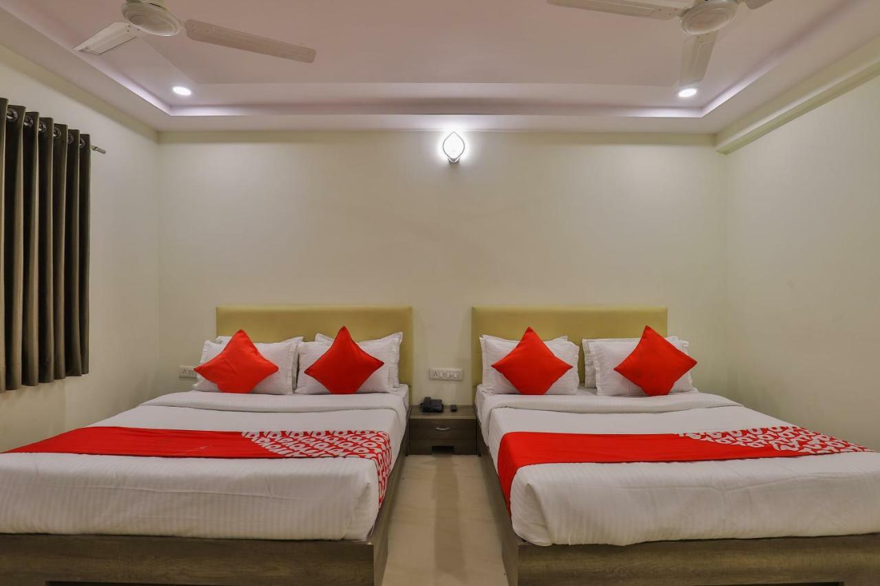 Oyo 26999 Hotel Sg Ahmedabad Exterior photo